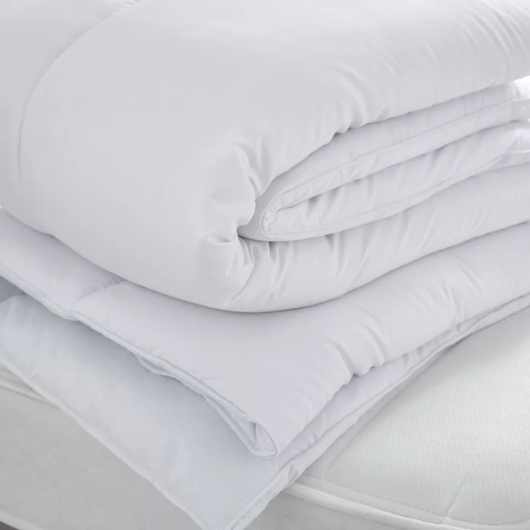 Luxurious Anti-Allergy Duvet & Pillow Set - 13.5 Tog Warm Winter Duvet